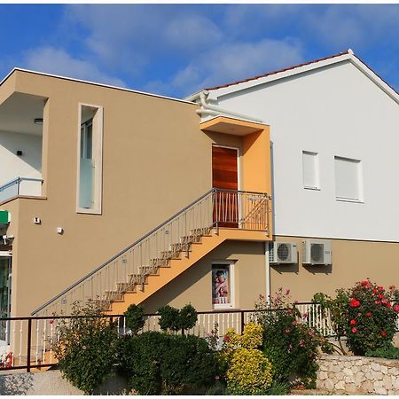 Apartments Ksenia Rogoznica  Εξωτερικό φωτογραφία